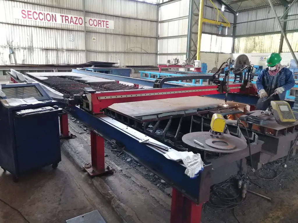Industria-Acero-Andes-Corte-1